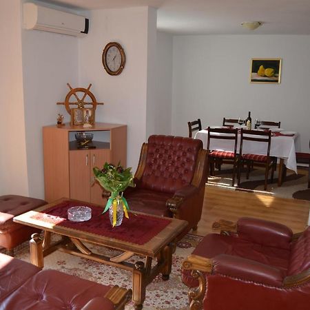 Apartments Dobrisa Kotor Extérieur photo