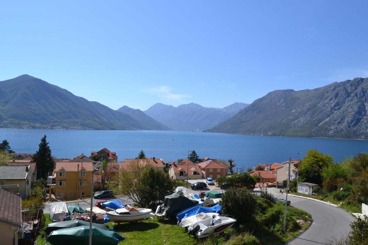 Apartments Dobrisa Kotor Extérieur photo