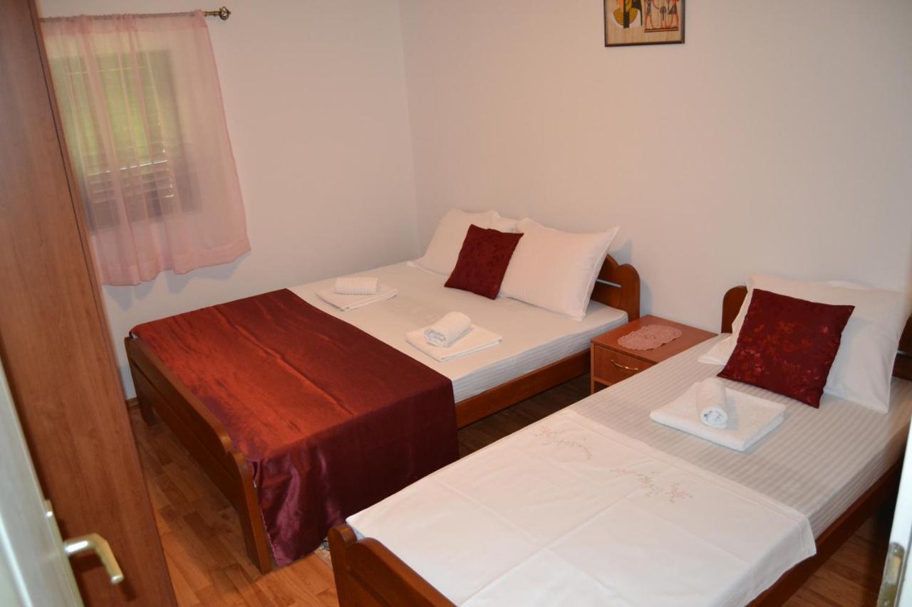Apartments Dobrisa Kotor Extérieur photo