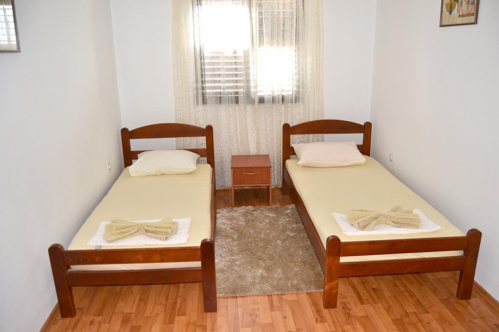 Apartments Dobrisa Kotor Extérieur photo