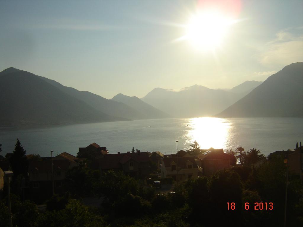 Apartments Dobrisa Kotor Chambre photo